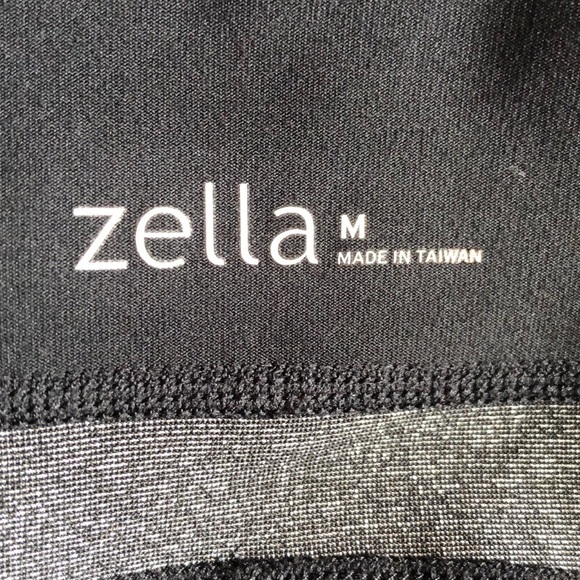 ZELLA Yoga Size Medium Ankle Leggings Black and Silver Lining and Sheer Panel - Picture 6 of 6